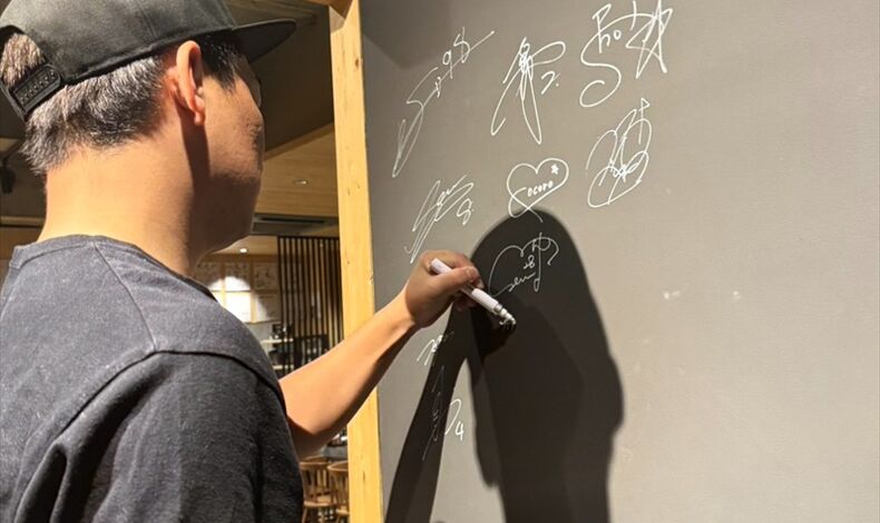 画像2235：【祝】　岩崎優投手　６００試合登板、節目の試合を勝利でマジック減少